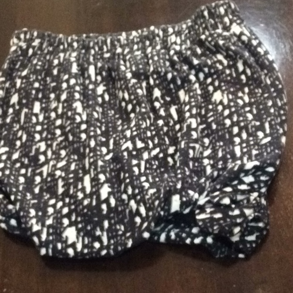 Black and white print mini skirt